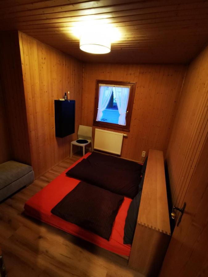 Bb19 Eifel-Ferienhaus Am Moseltal Mit Saunahaus Beuren  Екстериор снимка